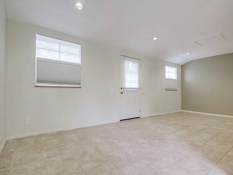 5305 La Jolla Mesa Dr — Photo 18
