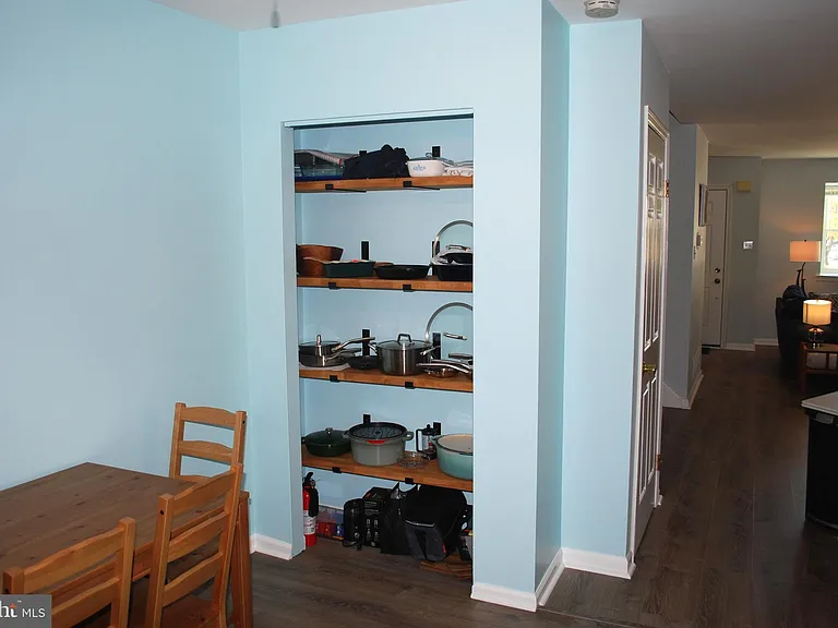 290 Lawndale Ave — Photo 15