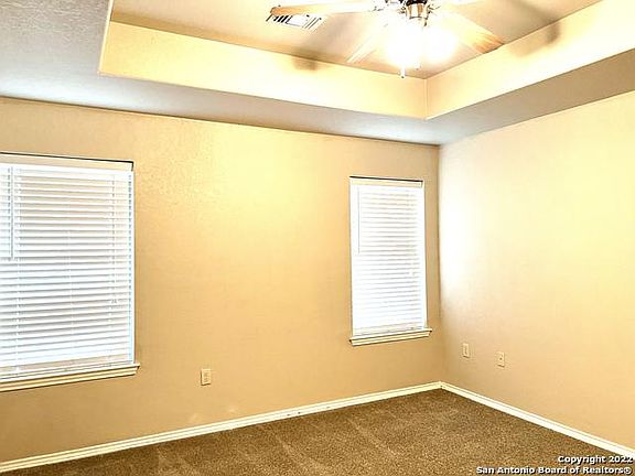 5th image of 1121 Brown Rock Dr