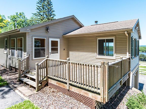 4th image of 43823 Twin Bluffs Dr