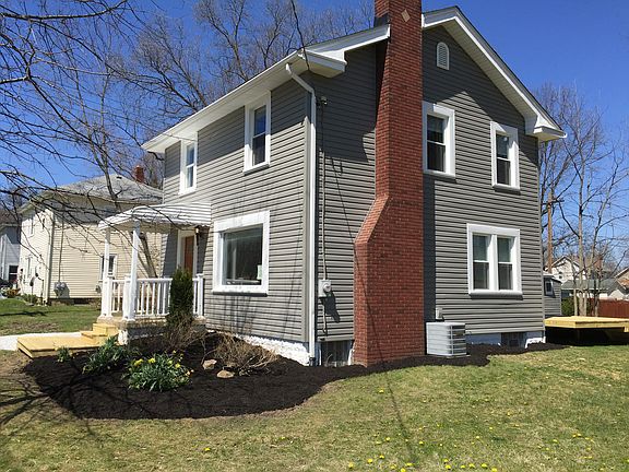 3rd image of 1321 Sackett Ave