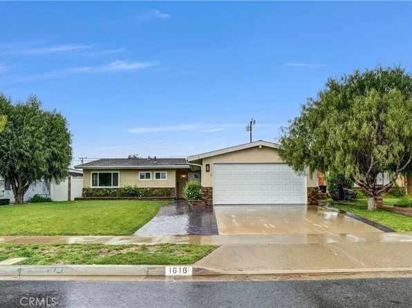 1616 Sandalwood St, Costa Mesa, CA 92626