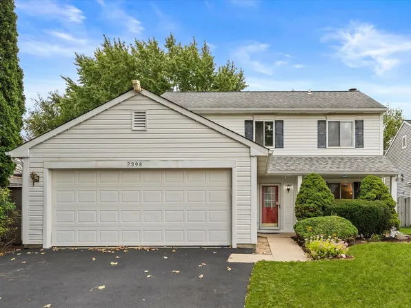 2398 Blue Spruce Ln, Aurora, IL 60502
