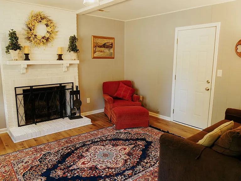 1418 Suterland Rd — Photo 14