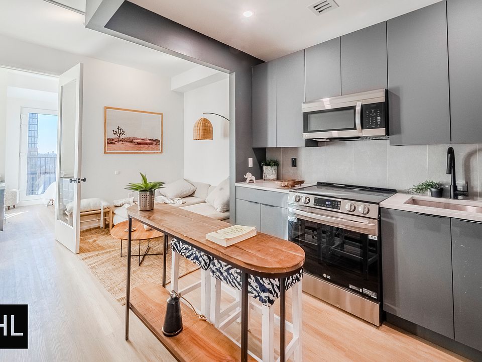 1st image of 931 Carroll St #609