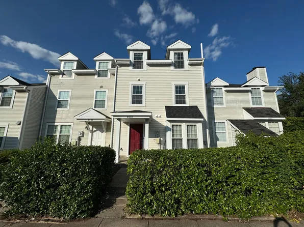 6085 Netherton St, Centreville, VA 20120