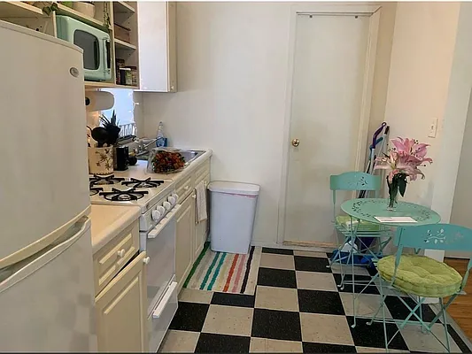 Rented by Prince Real Estate Associates LLC | media 11