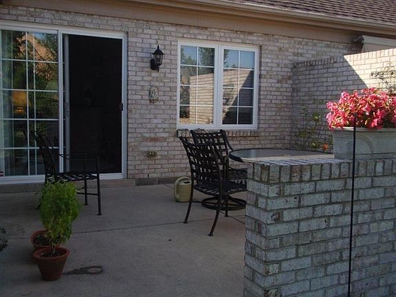 4th image of 6812 Lorien Woods Dr