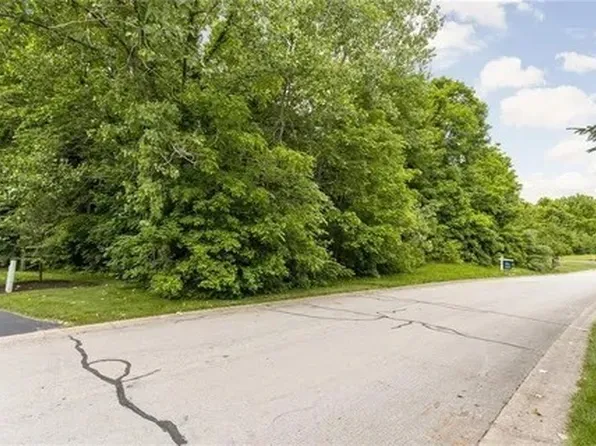 7365 Hunt Country Ln, Zionsville, IN 46077