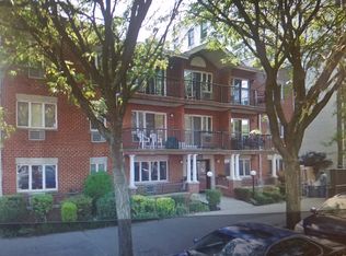 228 74th St APT 2A, Brooklyn, NY 11209