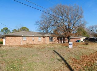 700 E Liberty St, Pilot Point, TX 76258