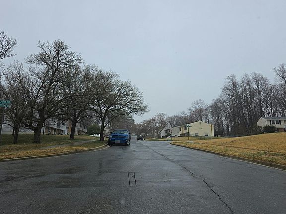 4th image of 5806 Darlene Dr