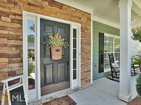 3rd image of 34 Lake Forest Dr