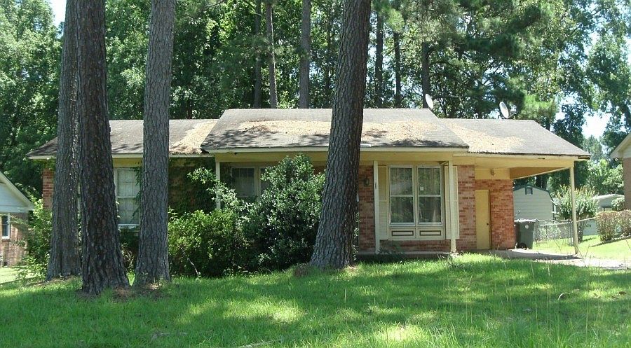1st image of 626 Bessemer Cir