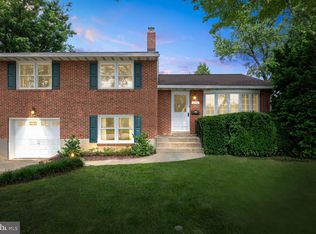 210 Rothwell Dr, Lutherville Timonium, MD 21093