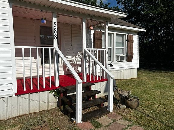 4th image of 888 Farm Road 900 N
