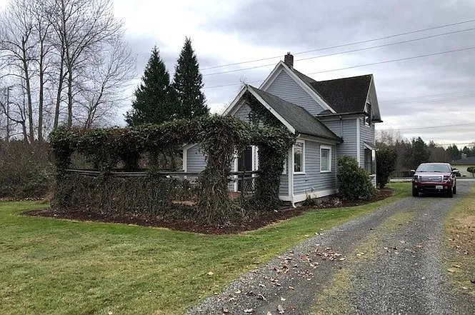 1810 Trigg Rd — Photo 3