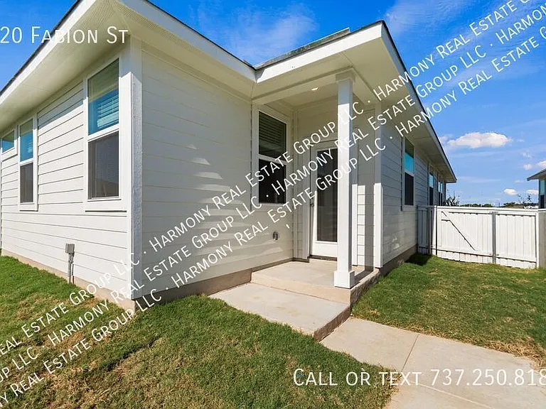 220 Fabion St — Photo 29