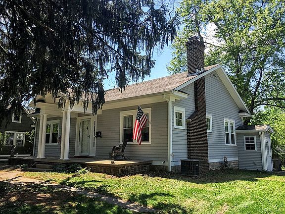 North side and basement entr