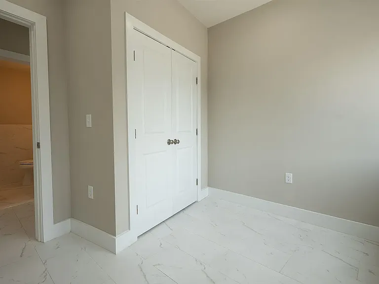242 Beacon Ave #102 — Photo 6