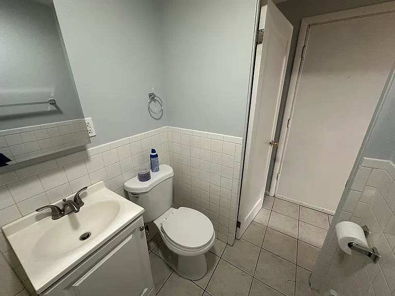 243 Lake St — Photo 10