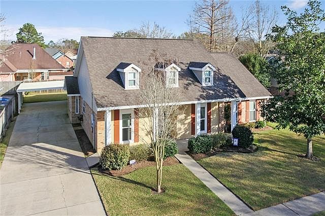 1st image of 2228 W Canterbury Dr