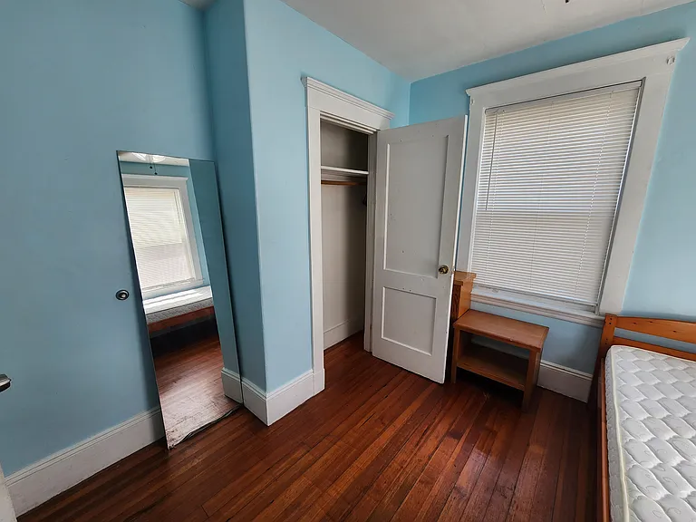 44 Woodbine St #1C — Photo 2