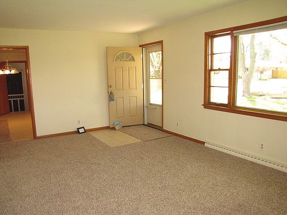 3rd image of 23718 W Ash St