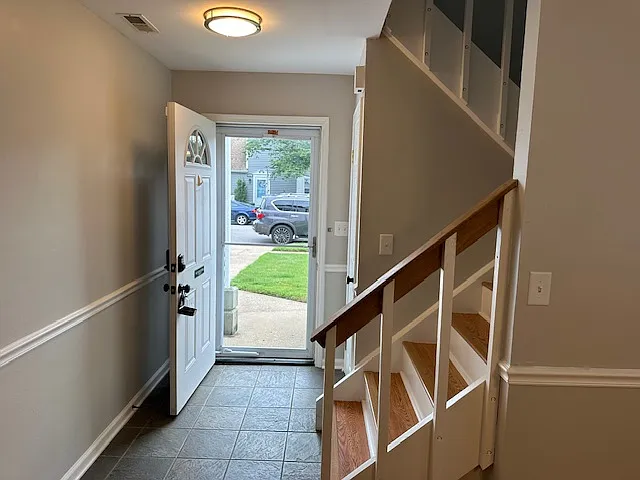 5404 Chatham Hall Dr — Photo 2