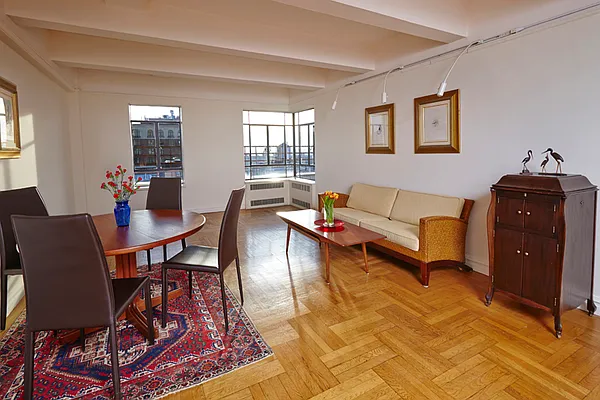 Sold by Brown Harris Stevens | media 19