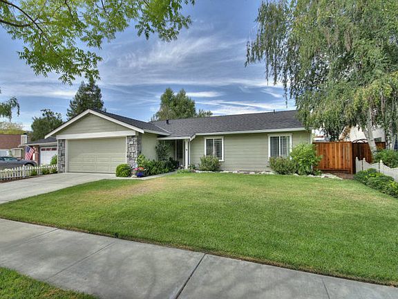 2nd image of 9207 Solana Dr