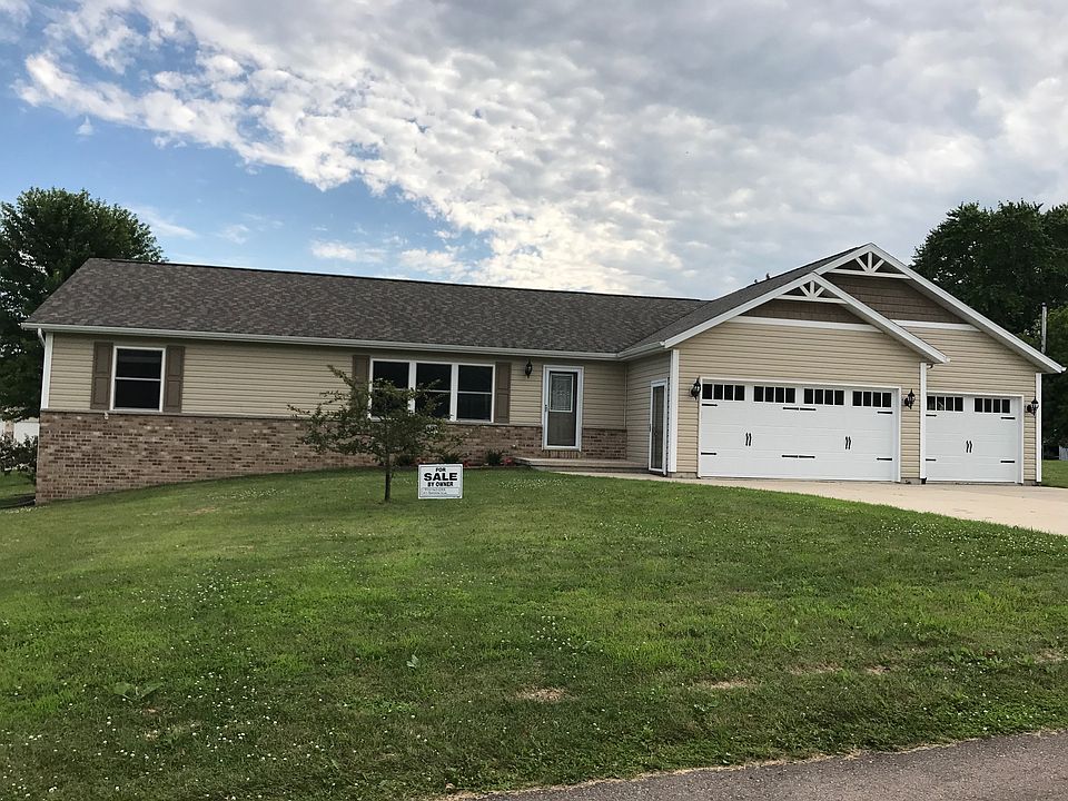 1st image of 107 Riverview Dr