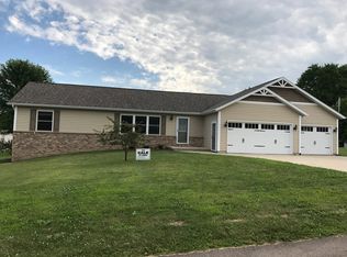 107 Riverview Dr, Beaver Dam, WI 53916
