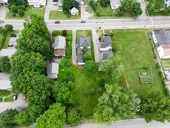 4th image of 312 Center Street