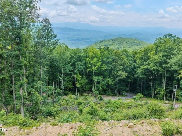 1038 Clingmans Vw, Sevierville, TN 37876