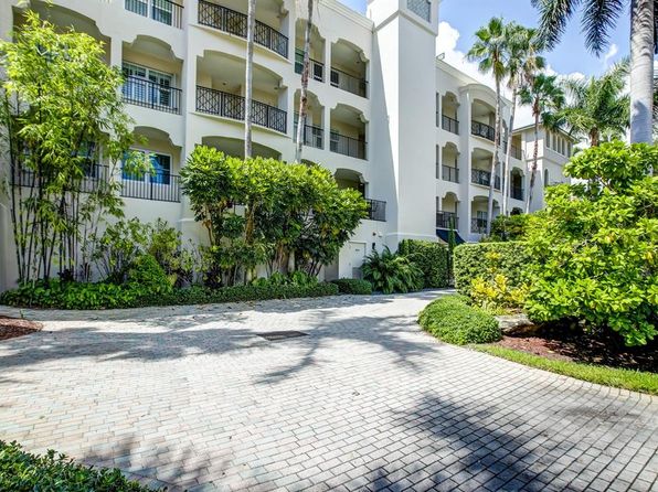 2720 NE 15th St APT 203