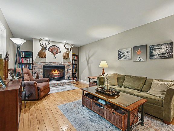4th image of 22300 Wynsmythe Dr