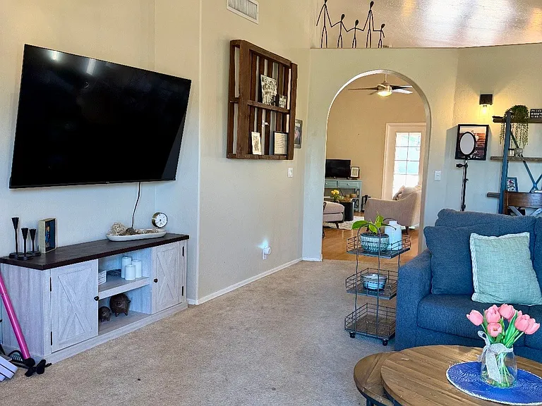 15010 N El Pueblo Blvd — Photo 4