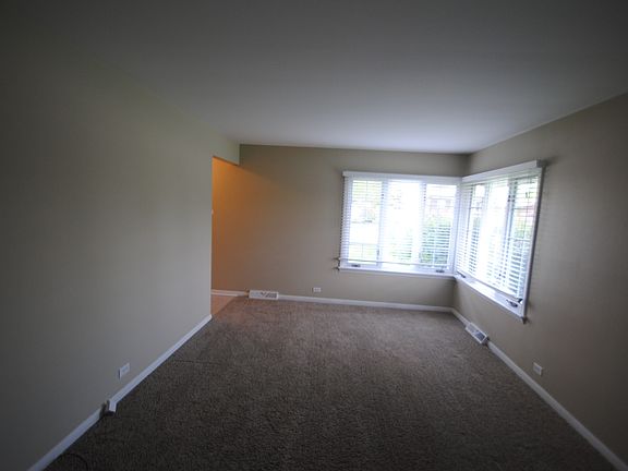 2nd image of 5953 W 89th St