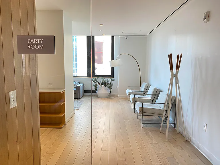 10 Provost St #315 — Photo 13