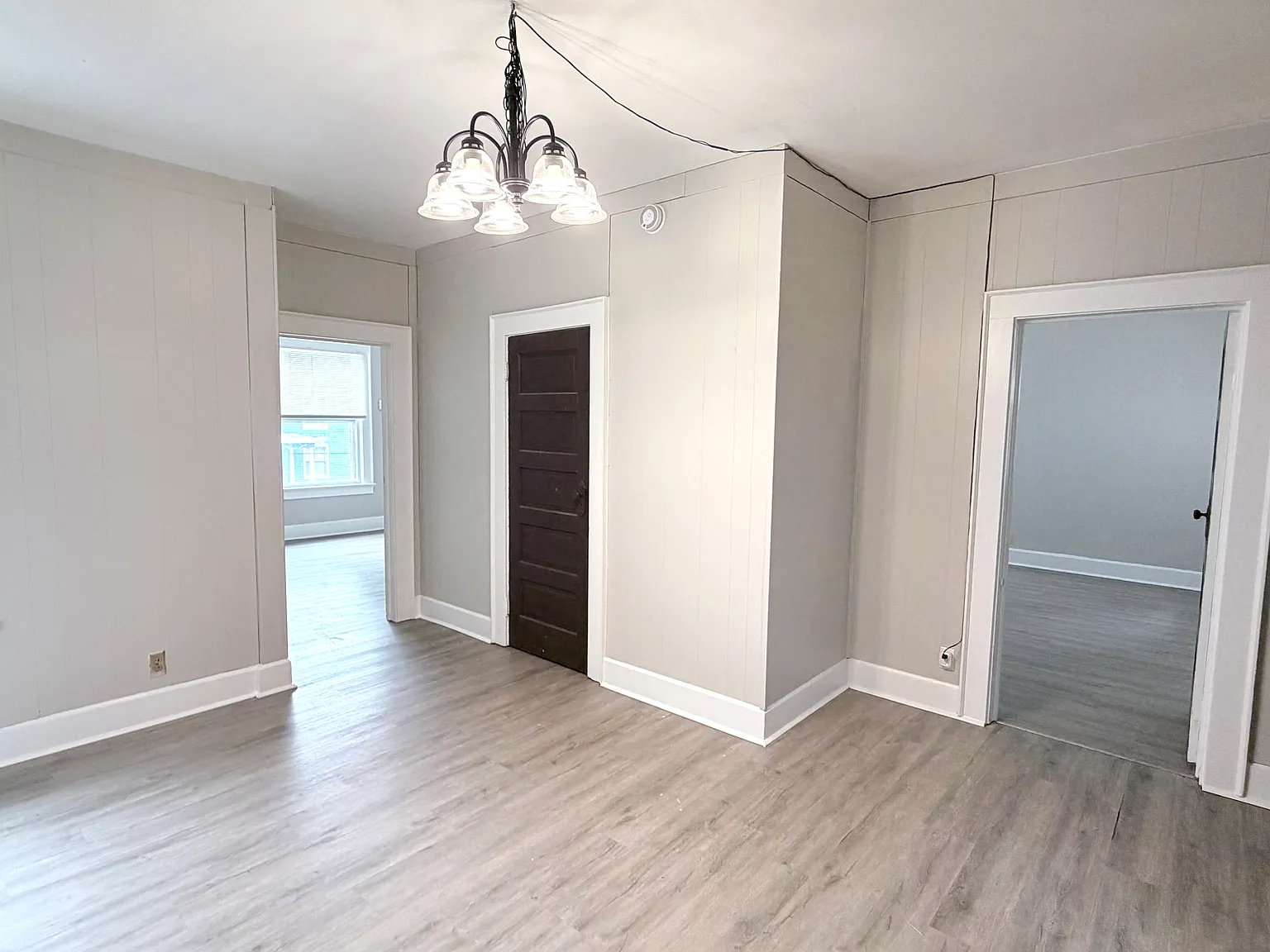 2 bed, $1,300 — Photo 4