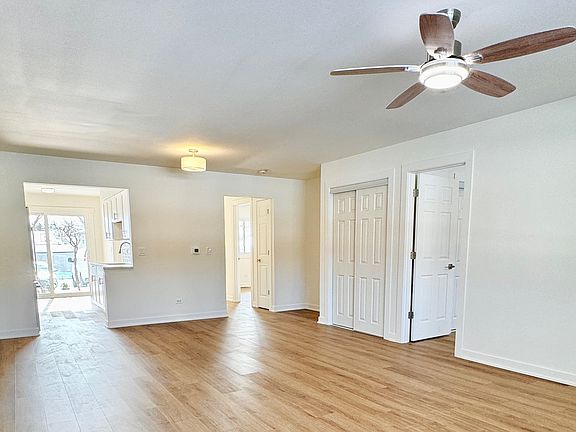 4th image of 633 Dulles Rd APT A