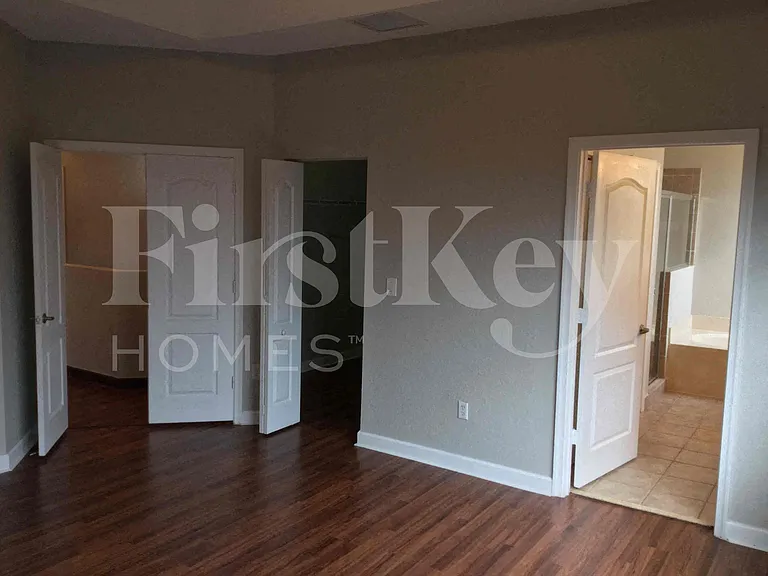 4104 NE 22nd Ln — Photo 21