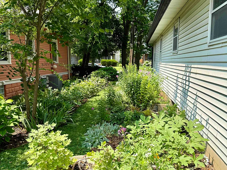 6031 Carrollton Ave — Photo 32