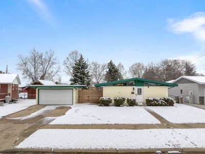 1937 Anderson Dr, Minot, ND, 58703