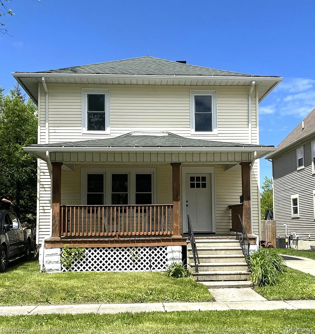1217 Chestnut St photo 1