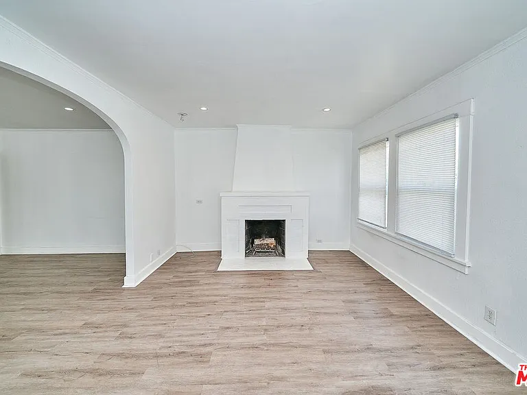 1329 S Tremaine Ave — Photo 6