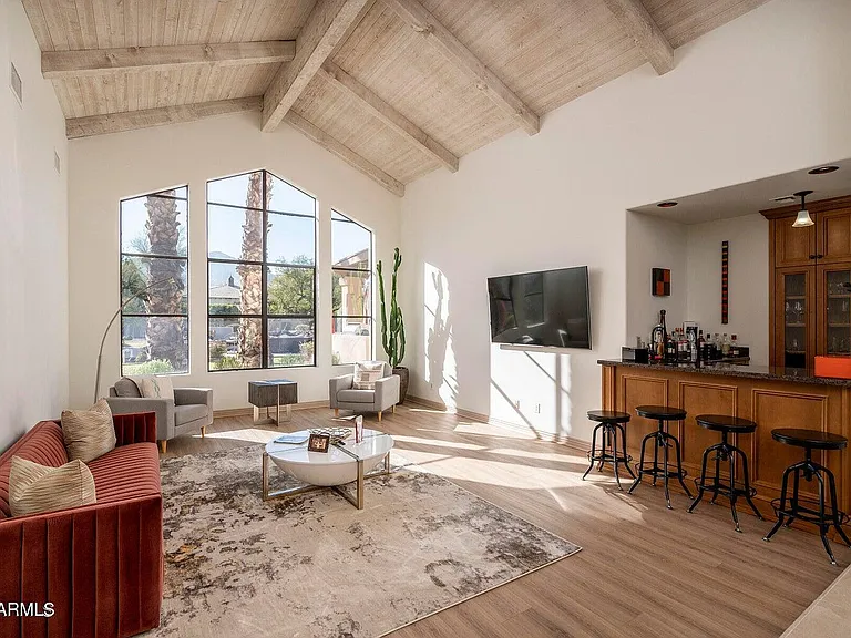 5803 E Via Del Cielo — Photo 10