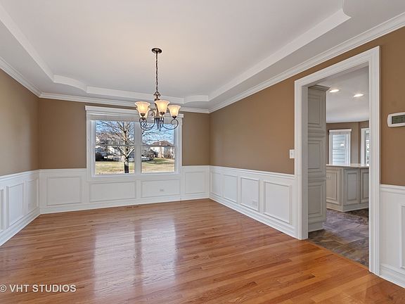 5th image of 2283 Glouceston Ln