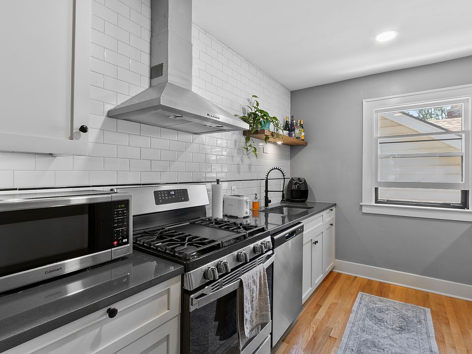 903 E 2nd St #2, photo 6
